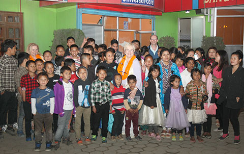 Arkenteamet i Nepal mars 2017 webb Arkenteamet med barnen i Nepal 2017